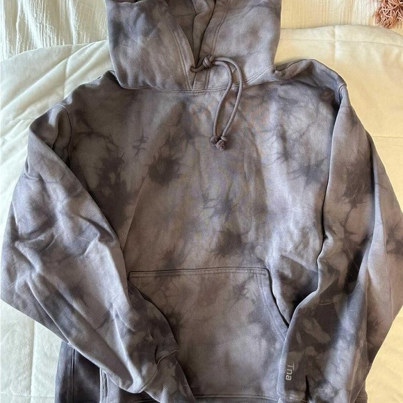 Aritzia Matching Set - LIKE NEW hoodie & sweatpants - Picture 3 of 4
